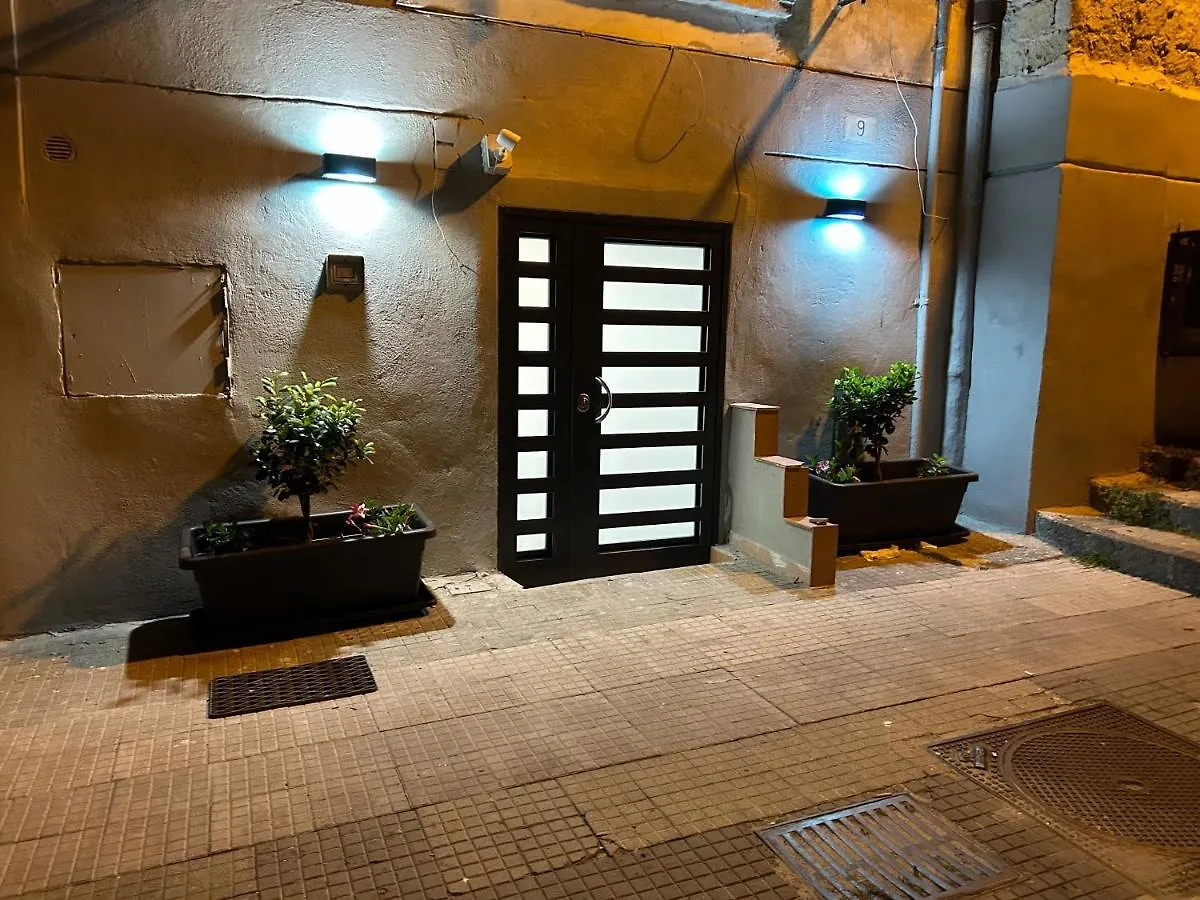 公寓 Intero Alloggio Salita Tasso 那不勒斯 意大利